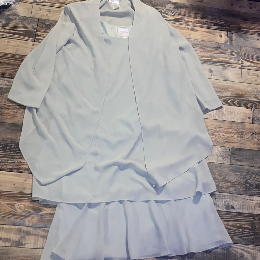 Elegant 2pc cardigan and dress size 16